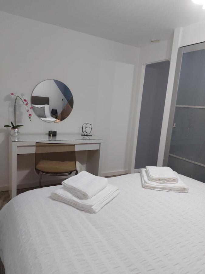 Minworth Lovely 1-Bedroom Condo With Parking On Premises מראה חיצוני תמונה