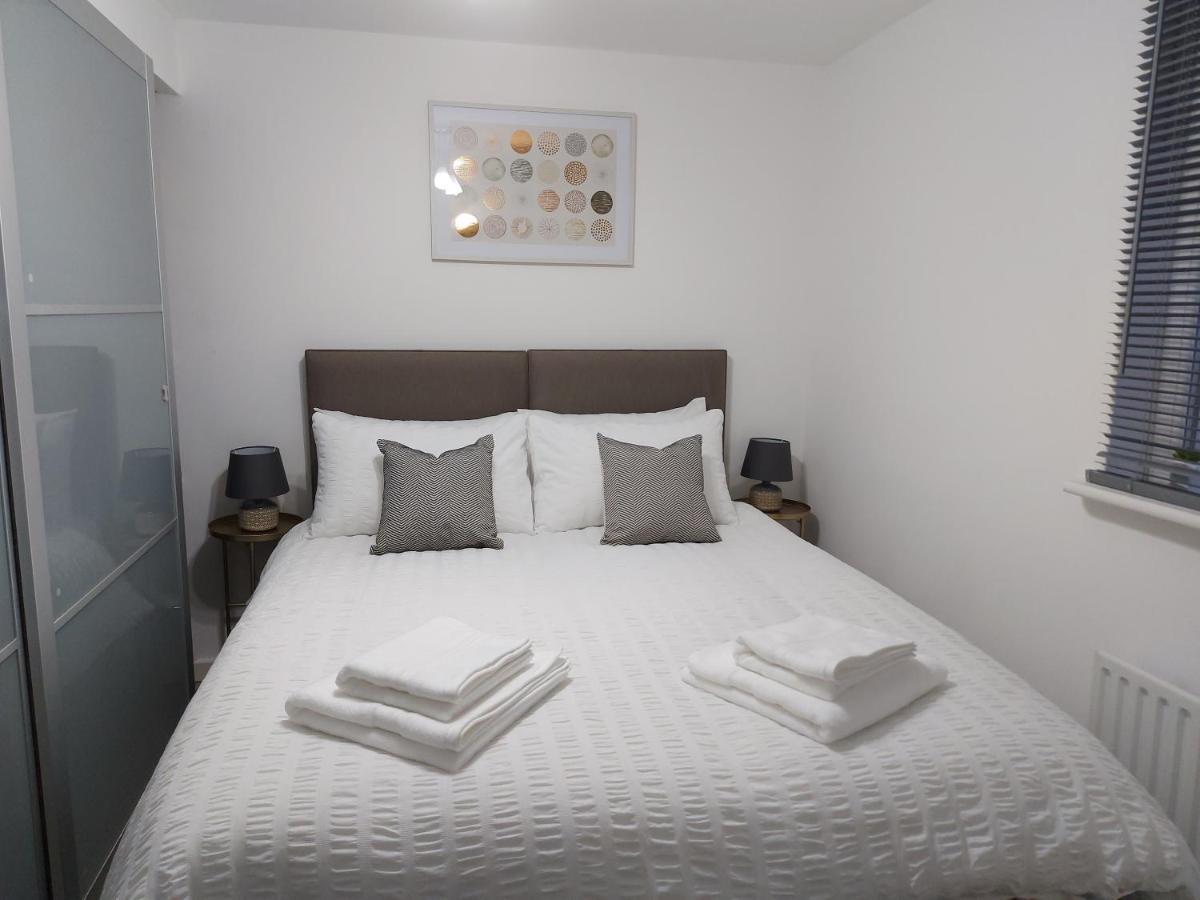 Minworth Lovely 1-Bedroom Condo With Parking On Premises מראה חיצוני תמונה