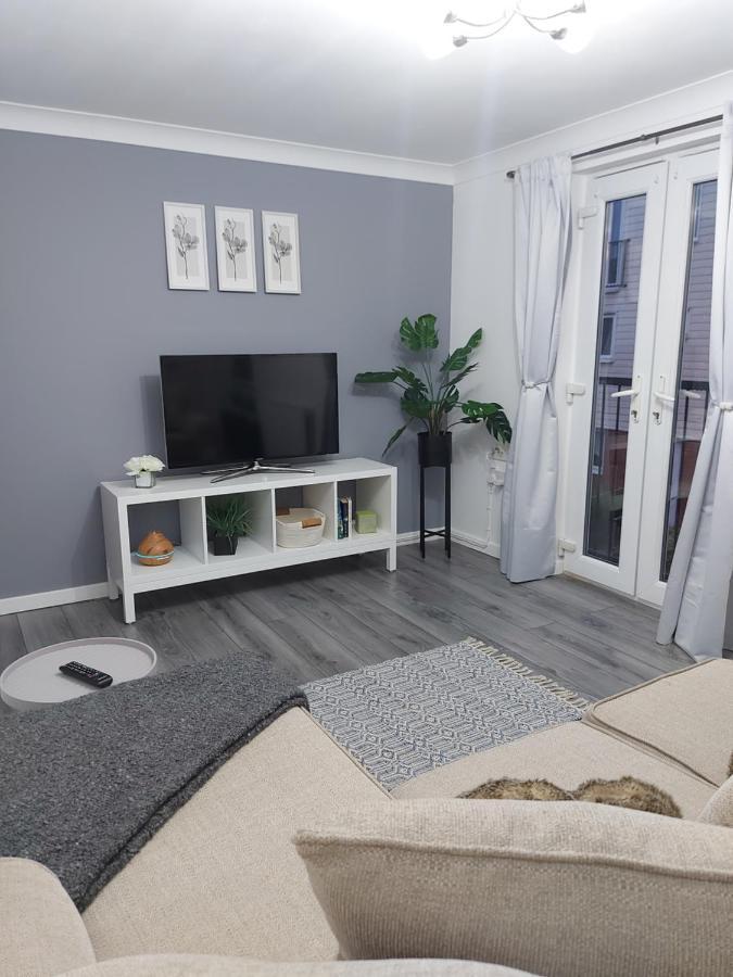 Minworth Lovely 1-Bedroom Condo With Parking On Premises מראה חיצוני תמונה