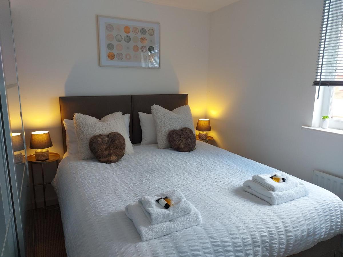 Minworth Lovely 1-Bedroom Condo With Parking On Premises מראה חיצוני תמונה